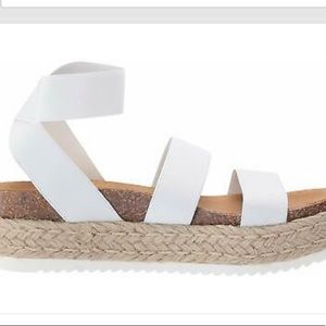Steve Madden Flatform Sandal